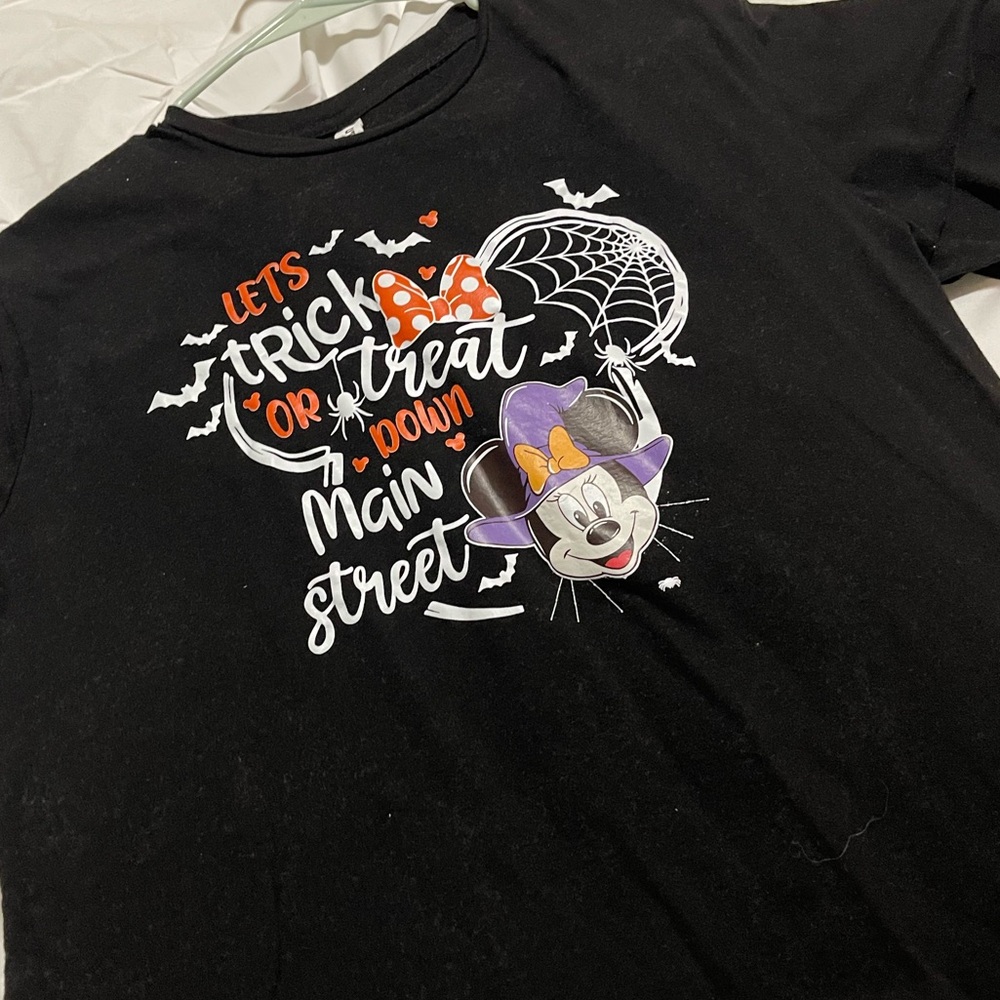 Black Halloween Minnie shirt